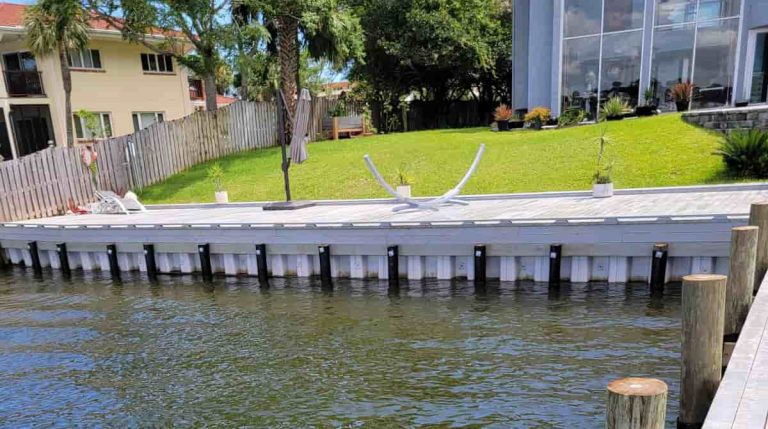 New Construction vinyl sea wall in Shalimar, Florida